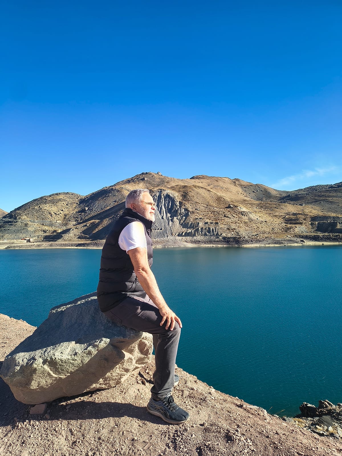 Ana María en el Embalse El Yeso · Cajón del Maipo (foto 5 de 10)