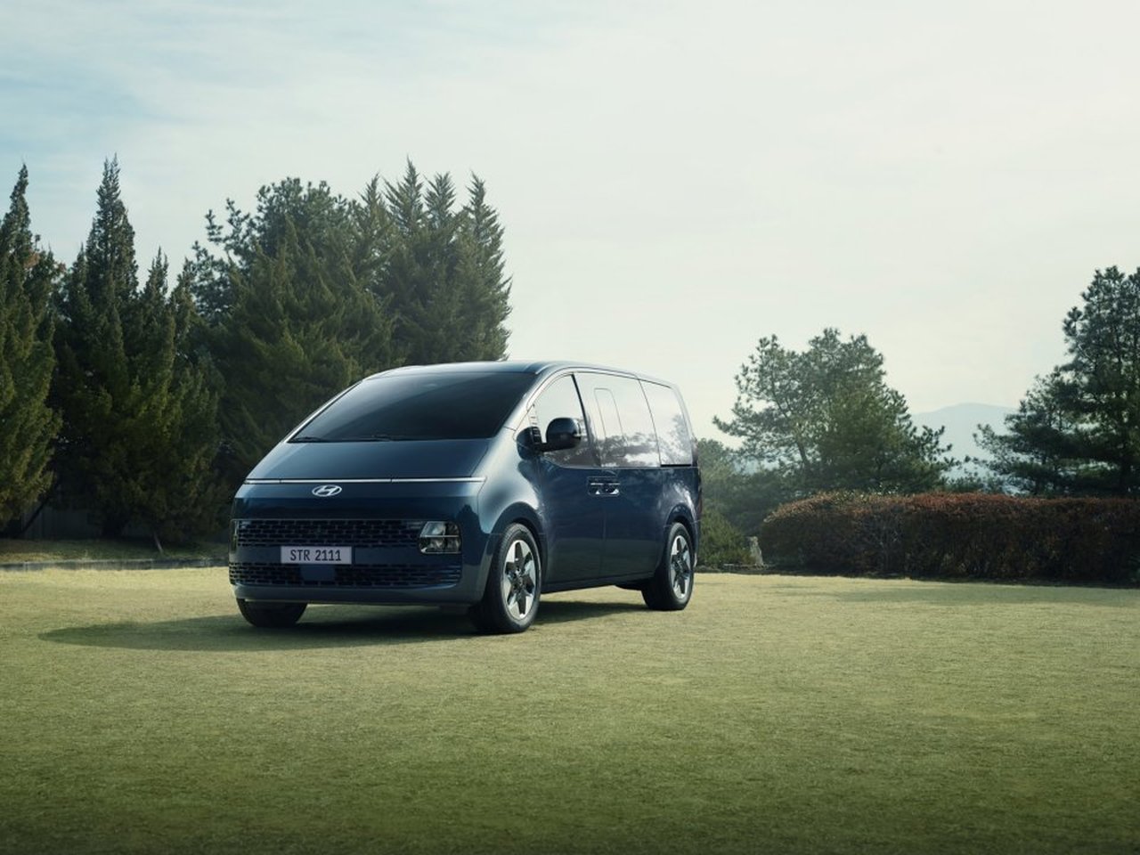 Transfer Aeropuerto ⇄ Hotel · Santiago · Hyundai Staria (6–9 pax)